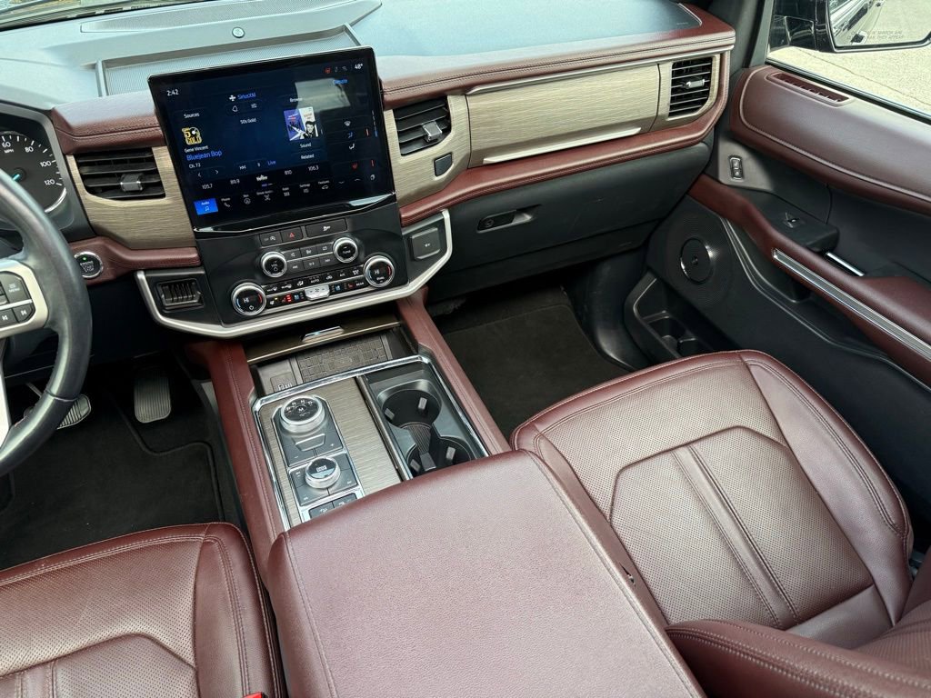 Used 2024 Ford Expedition Max Limited image 31