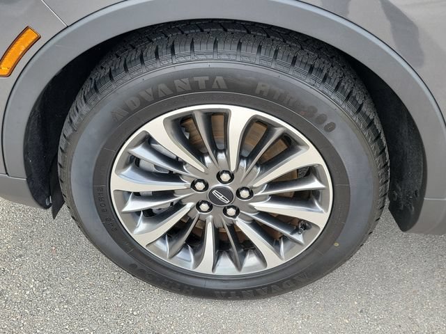 Certified 2023 Lincoln Nautilus AWD w/ Premium Package image 9