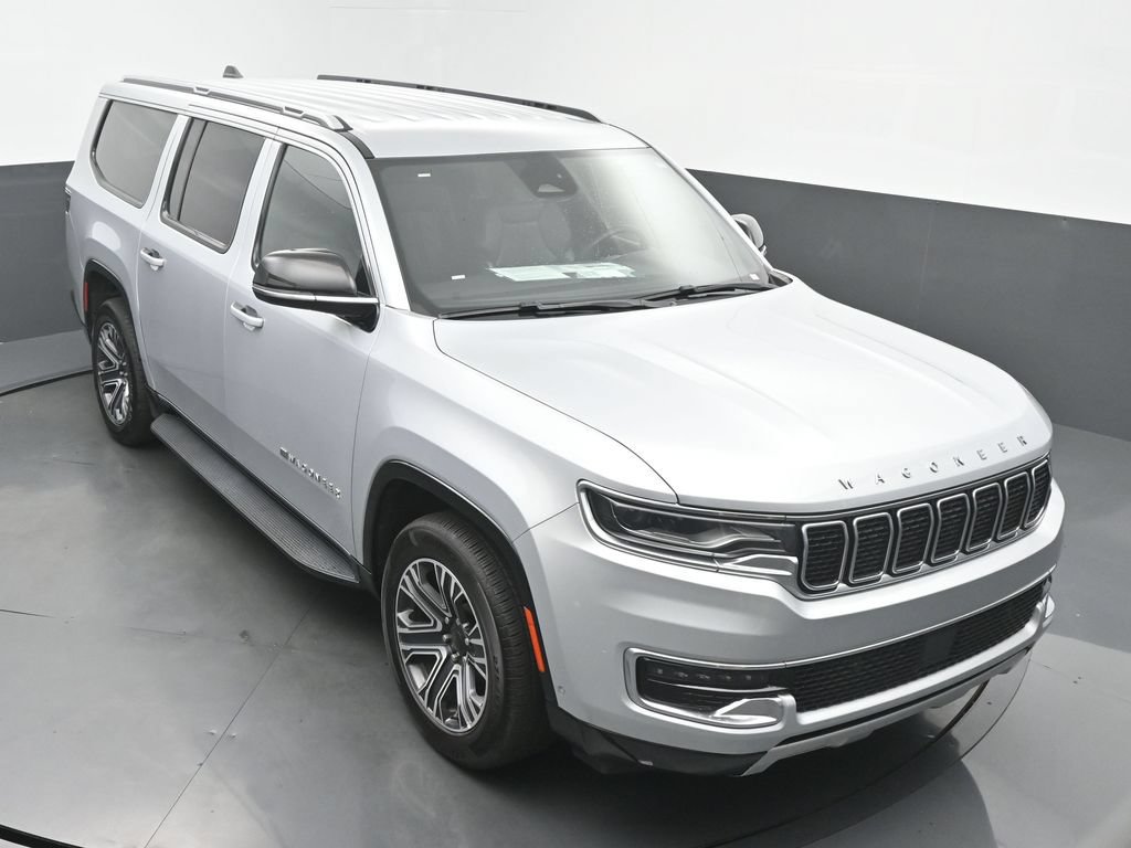Used 2024 Jeep Wagoneer L Series II w/ Flexible Seating Group AWD/4WD image 49