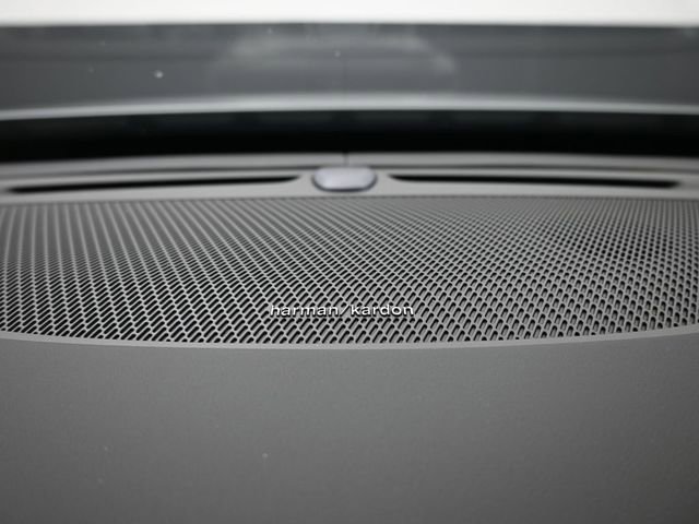 New 2026 Volvo XC90 B6 Ultra w/ Protection Package image 30