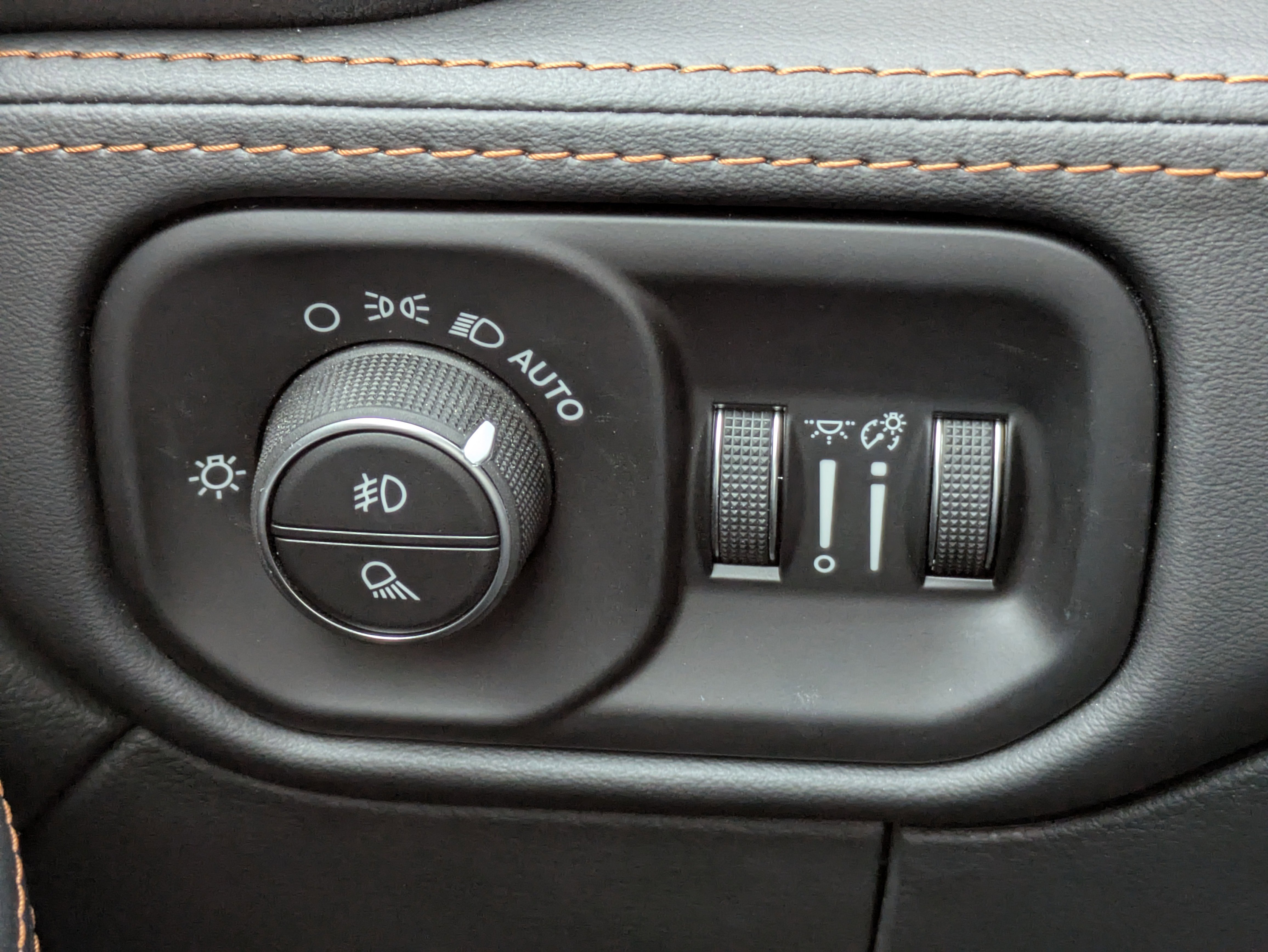 Used 2022 RAM 2500 Limited image 25