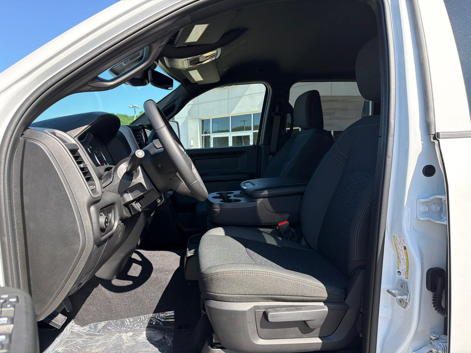 New 2026 RAM 2500 Tradesman AWD/4WD image 17