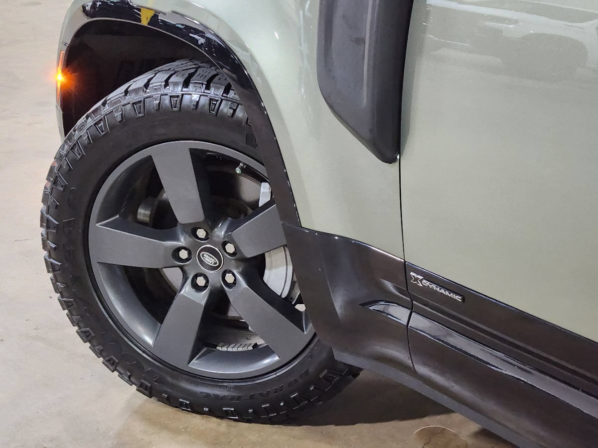 Used 2021 Land Rover Defender 110 X-Dynamic SE AWD/4WD image 23