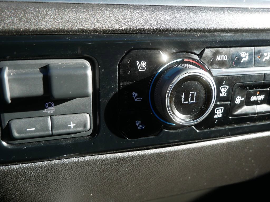 Certified 2024 Chevrolet Silverado 1500 LTZ image 25