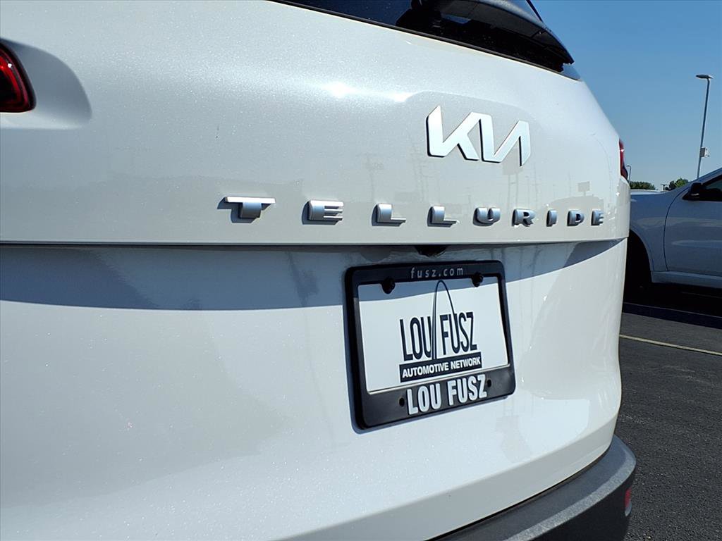 Used 2022 Kia Telluride S image 38