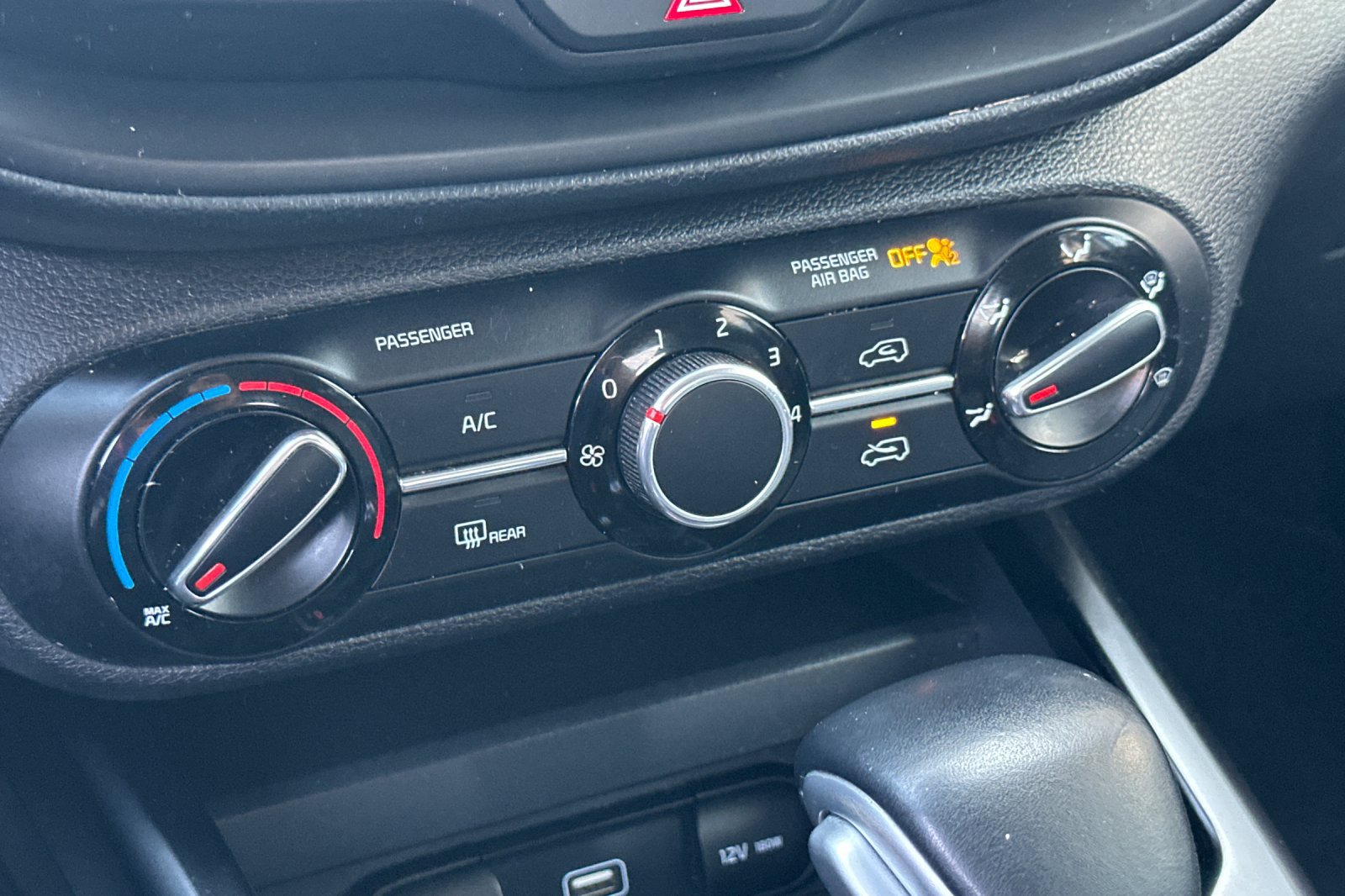 Used 2020 Kia Soul GT-Line FWD image 21