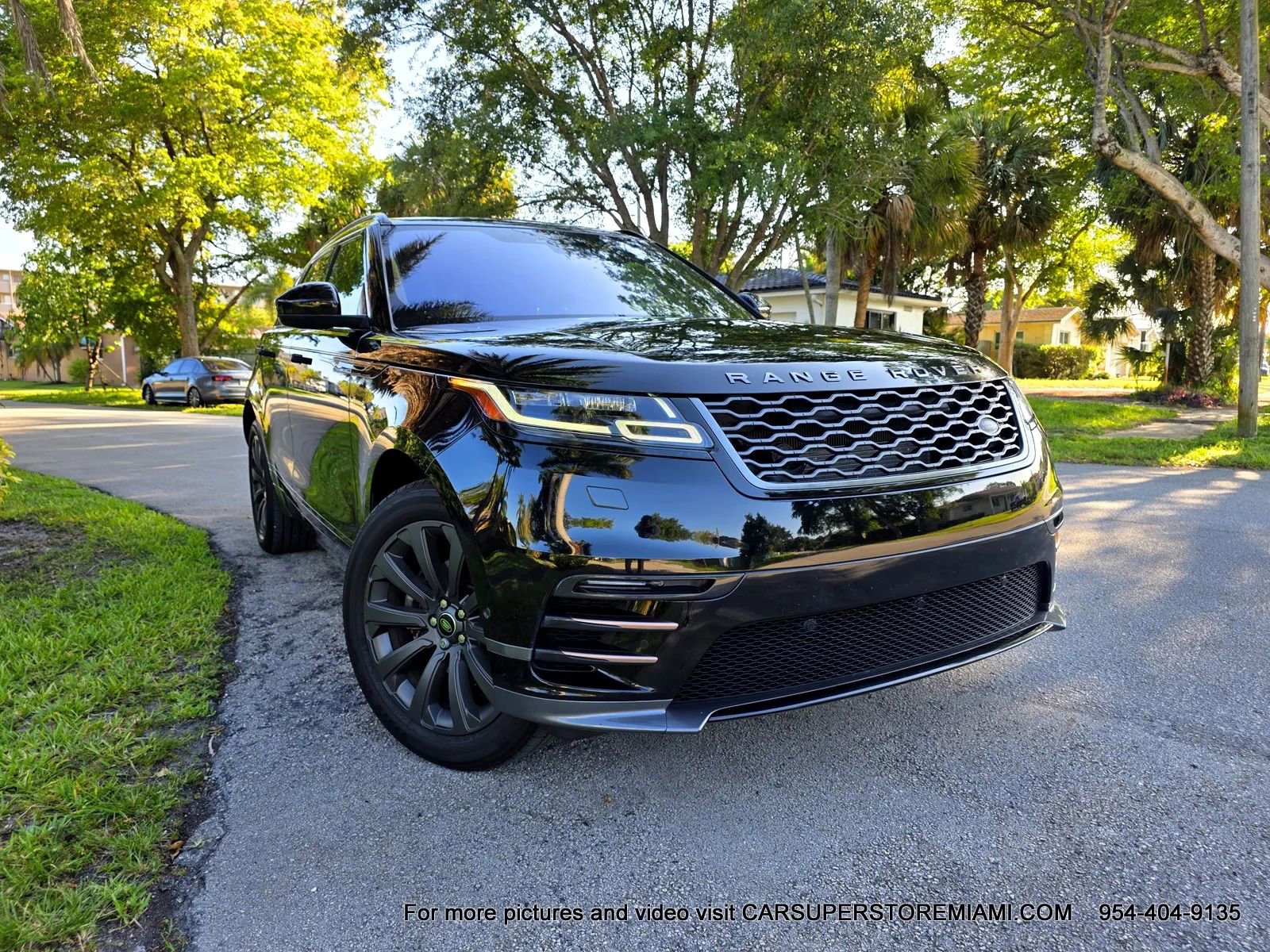 Used 2018 Land Rover Range Rover Velar R-Dynamic SE AWD/4WD image 17