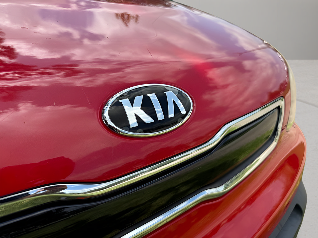Used 2015 Kia Soul + FWD image 28