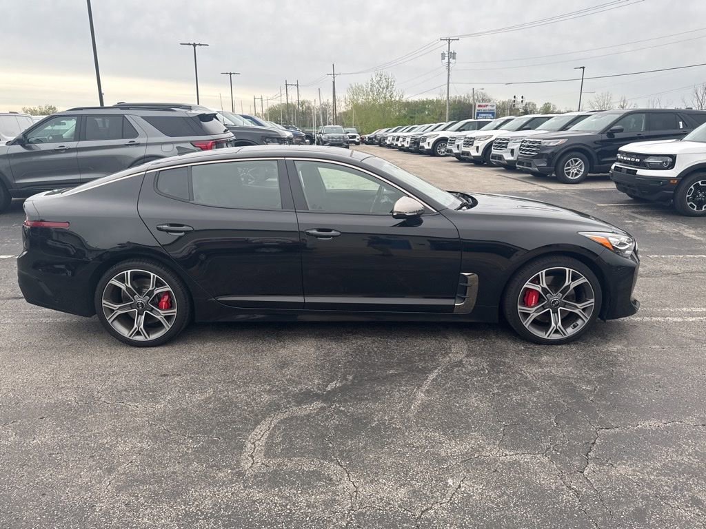Used 2020 Kia Stinger GT1 AWD/4WD image 2
