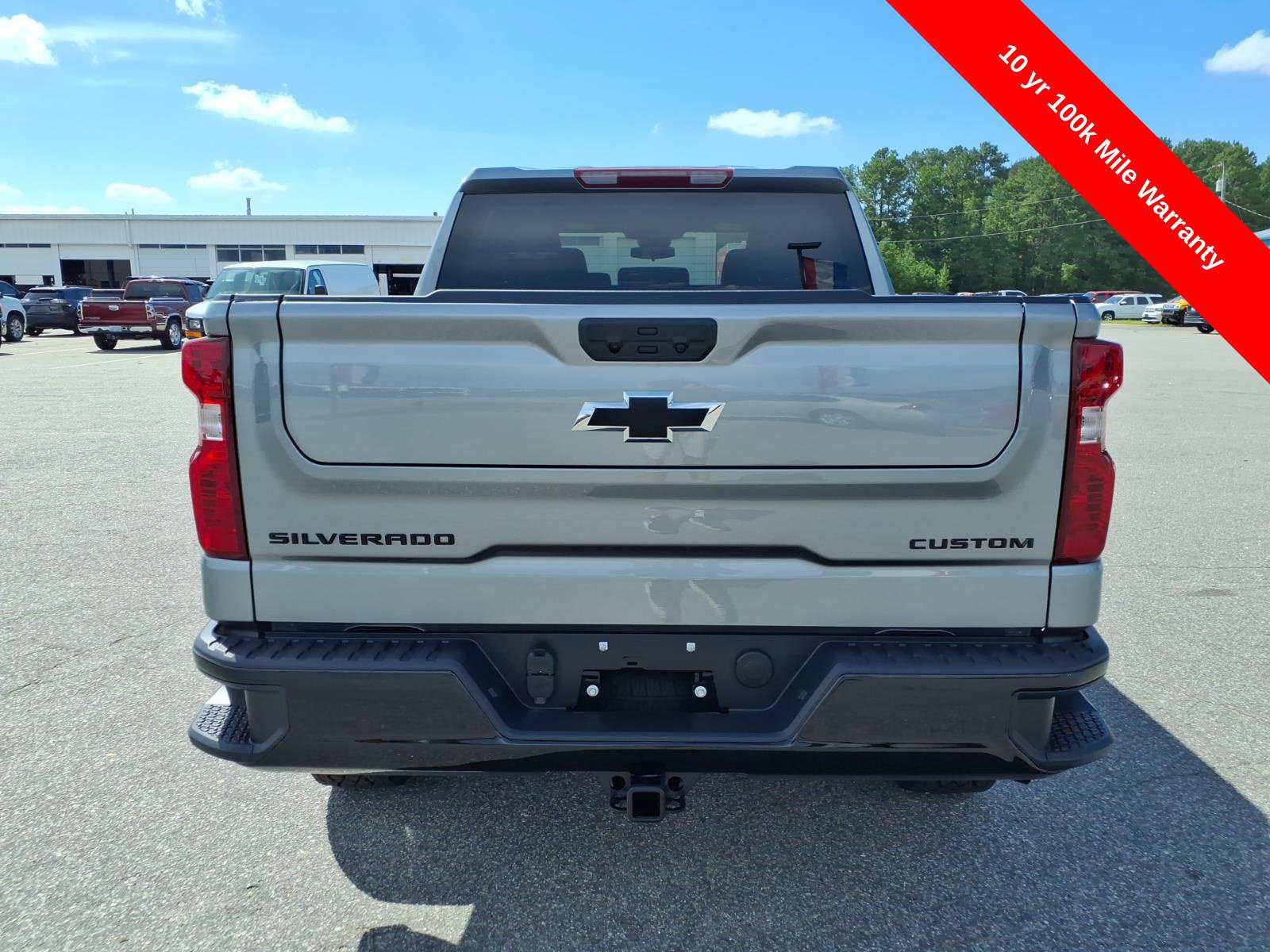 New 2026 Chevrolet Silverado 1500 Custom Trail Boss w/ Dark Appearance Package AWD/4WD image 4