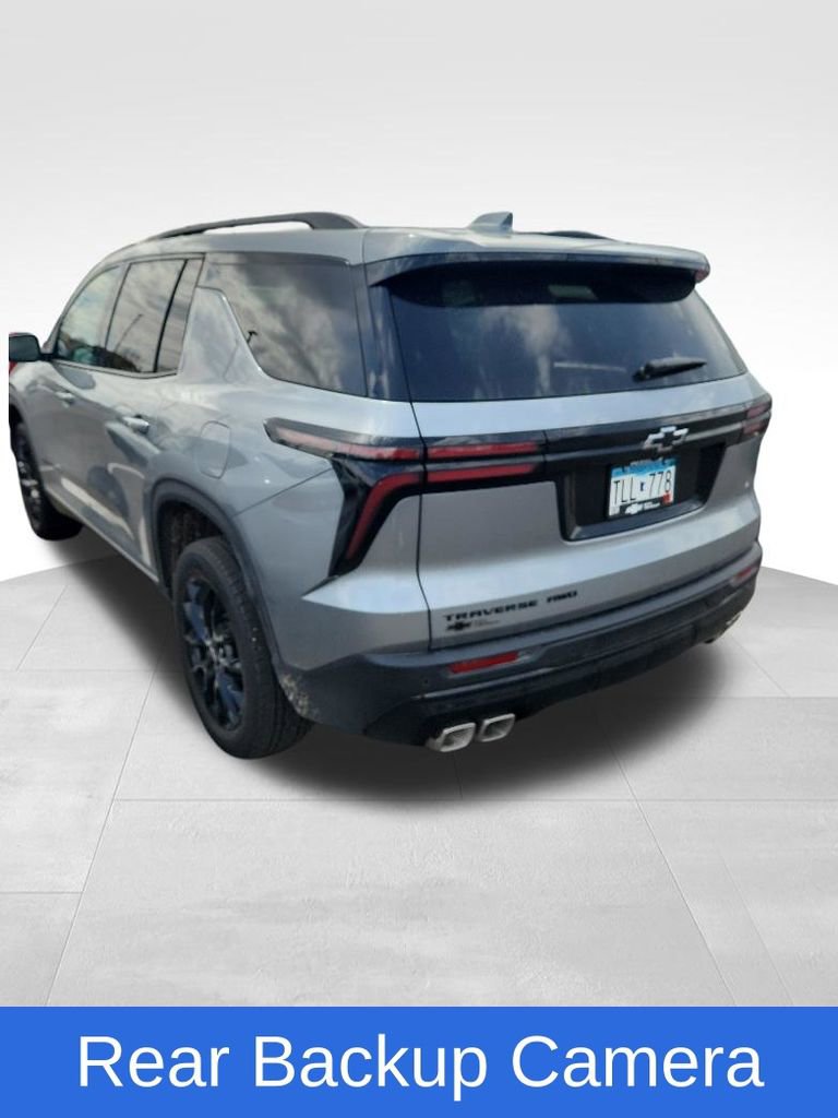 Used 2026 Chevrolet Traverse LT w/ Midnight/Sport Edition AWD/4WD image 5