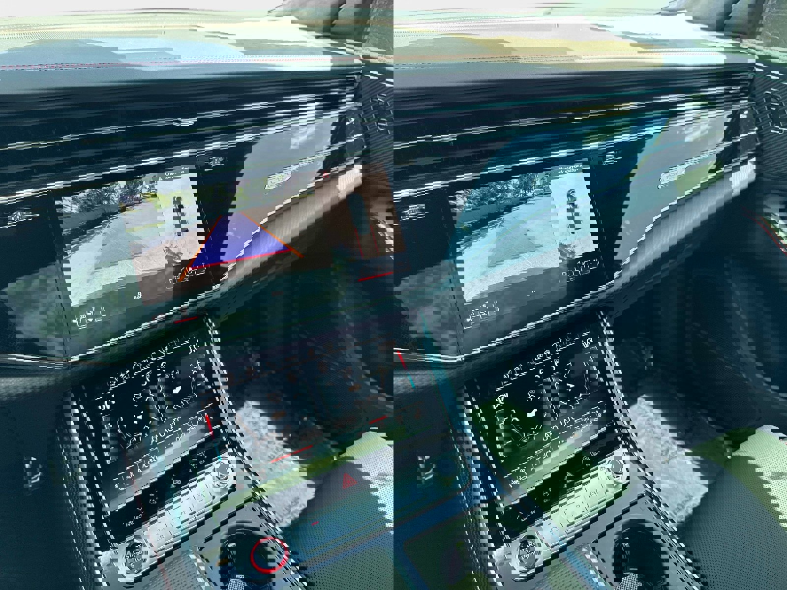 New 2026 Audi SQ8 Prestige AWD/4WD image 21