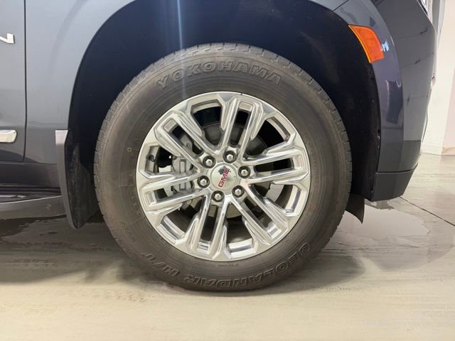 Used 2021 GMC Yukon SLT w/ SLT Premium Package image 35