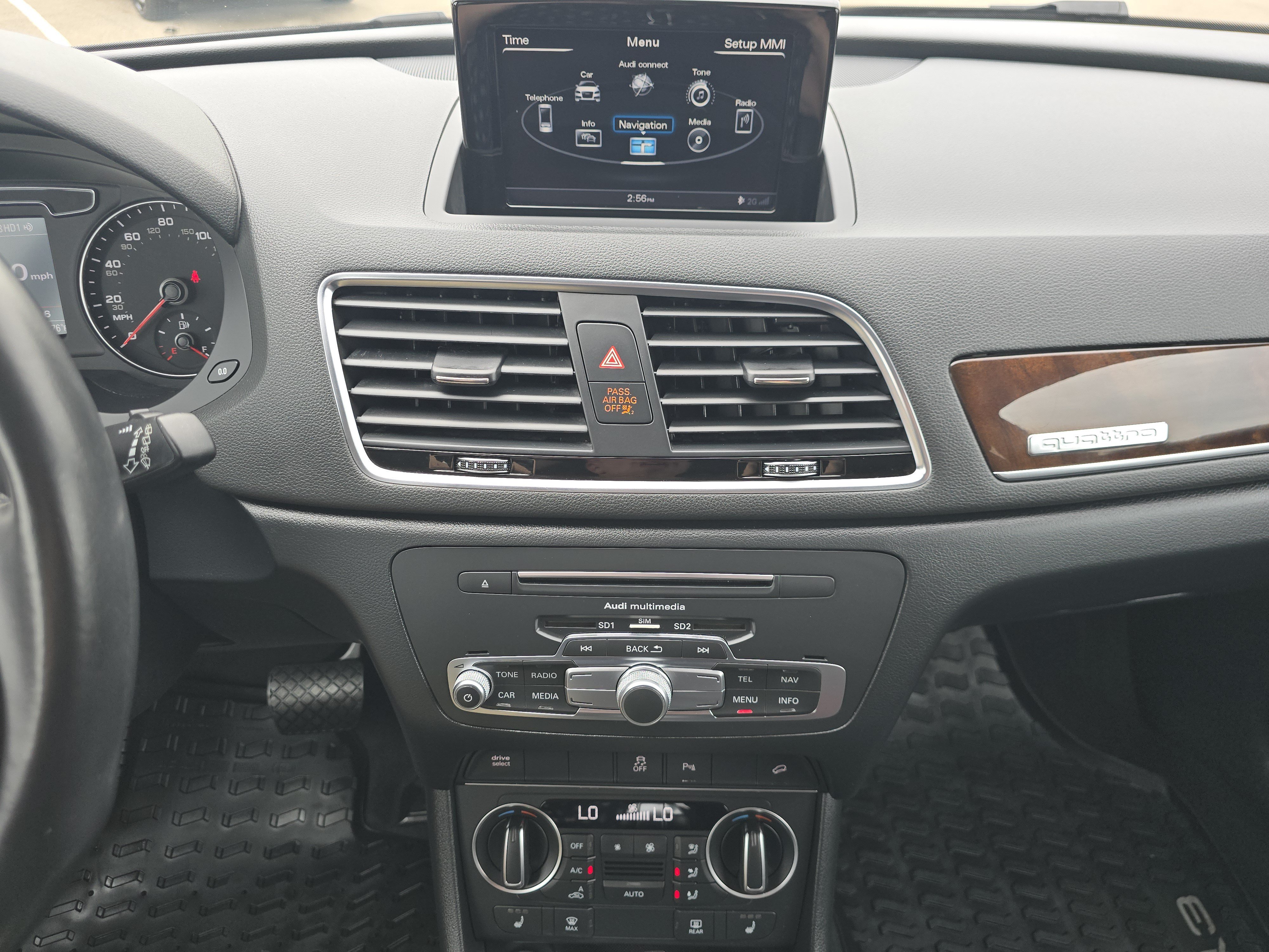 Used 2018 Audi Q3 2.0T Premium Plus w/ Premium Plus Package AWD/4WD image 24