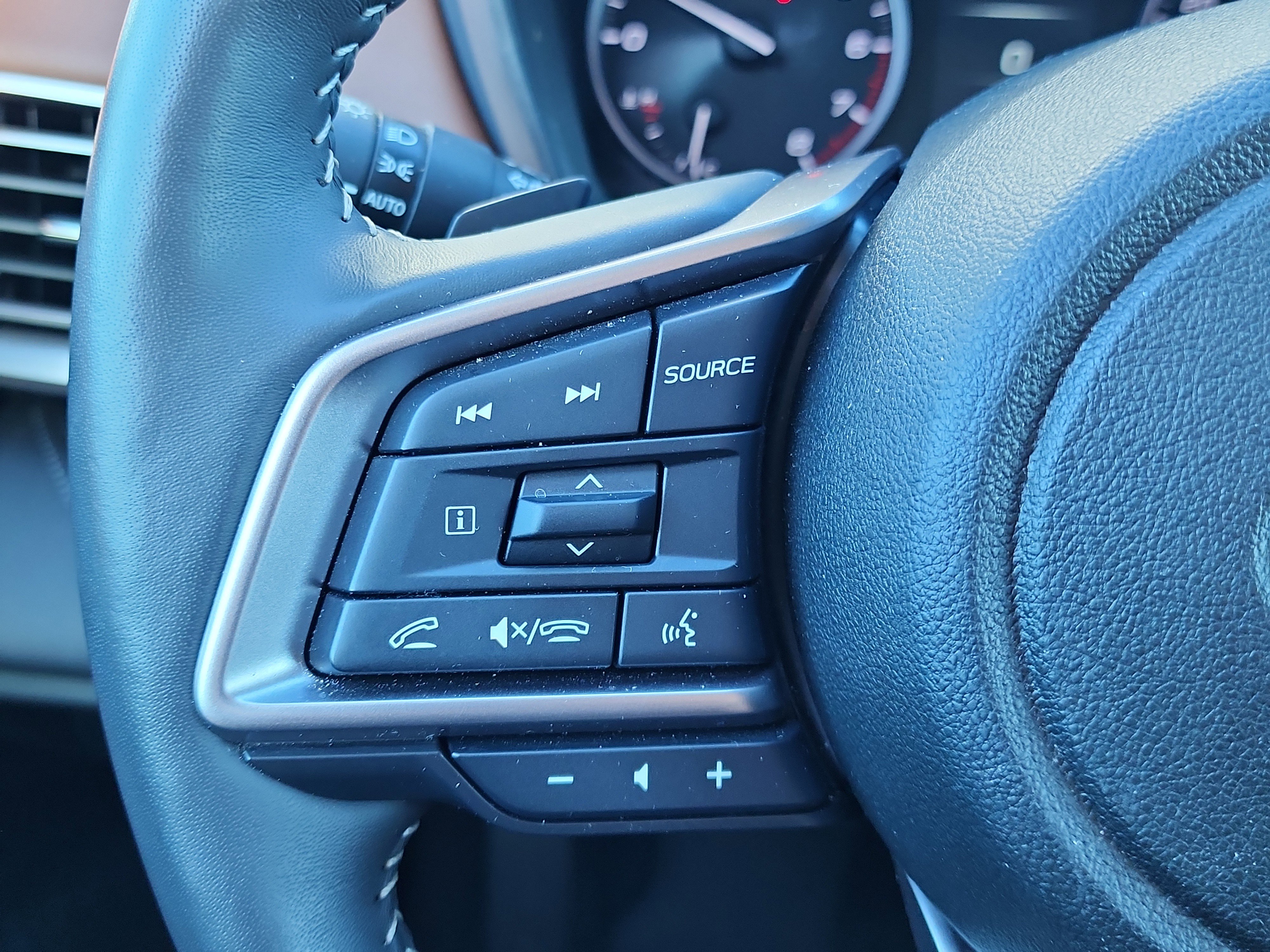 Certified 2025 Subaru Outback Touring w/ Tech Package 3 image 20