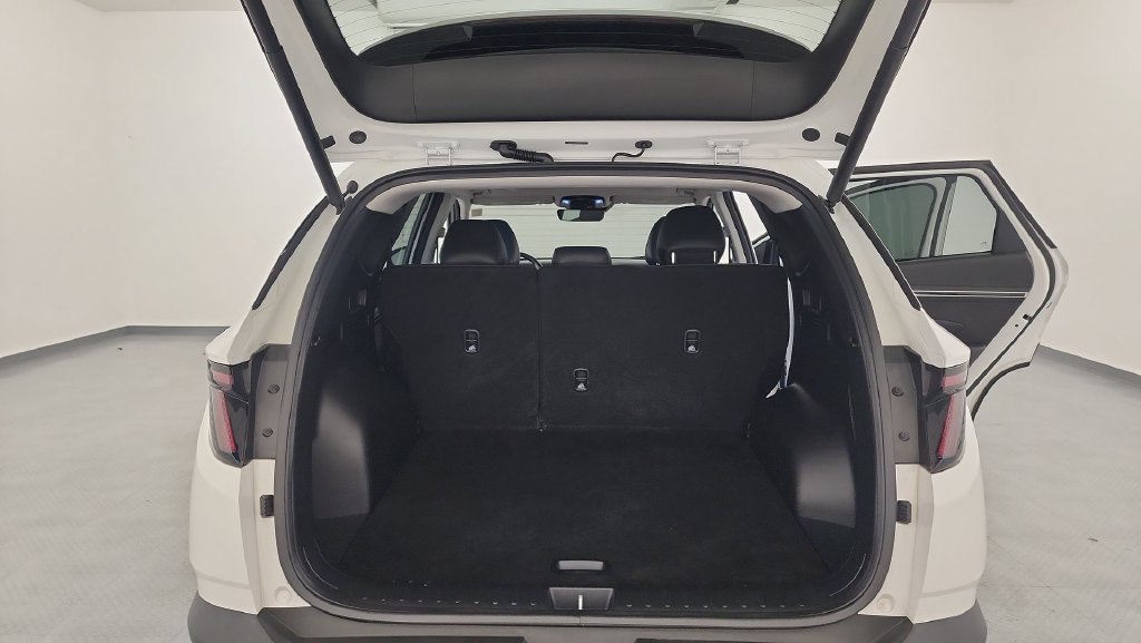 Used 2023 Hyundai Tucson Limited AWD/4WD image 28
