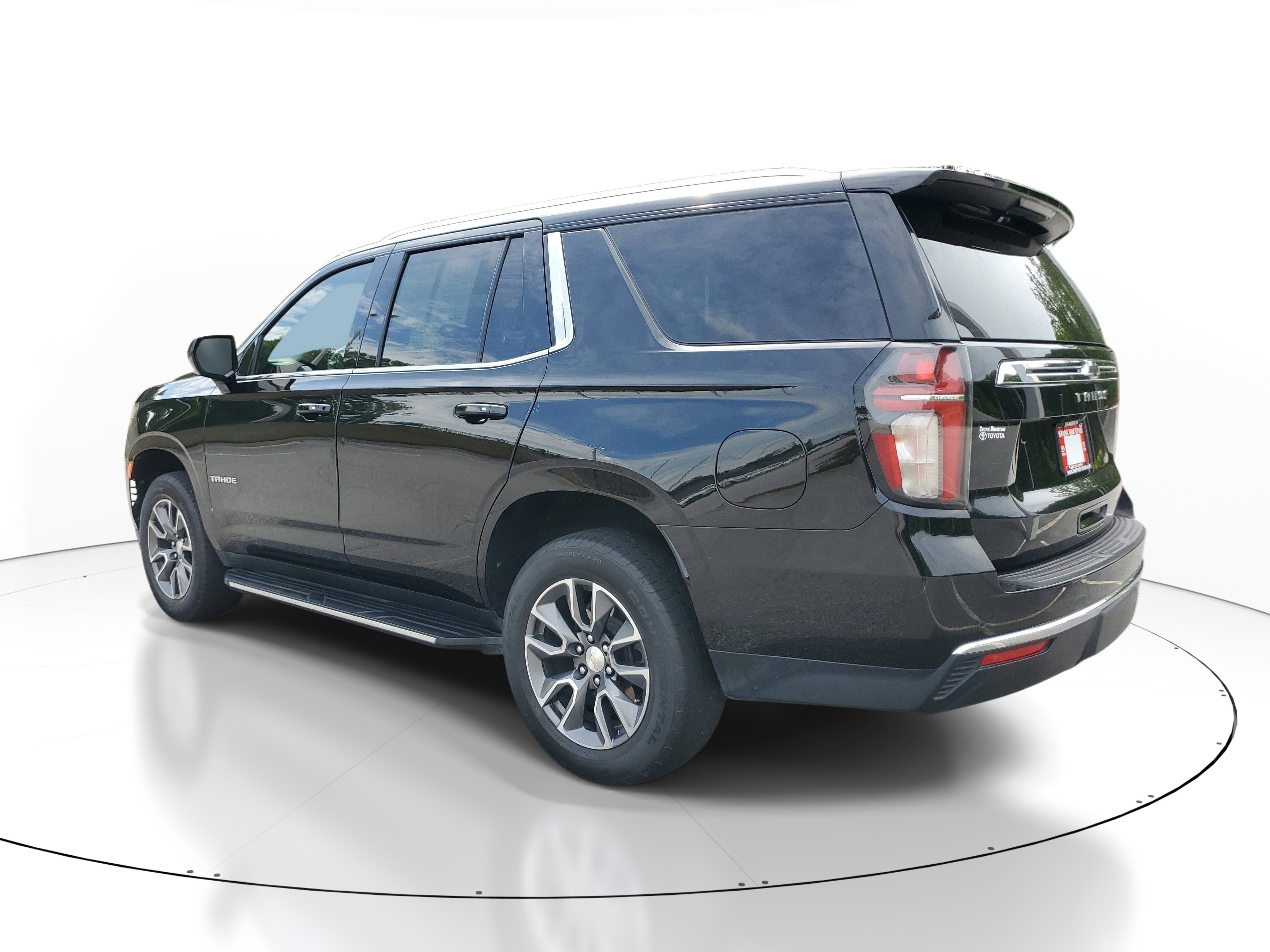 Used 2022 Chevrolet Tahoe LS RWD image 4
