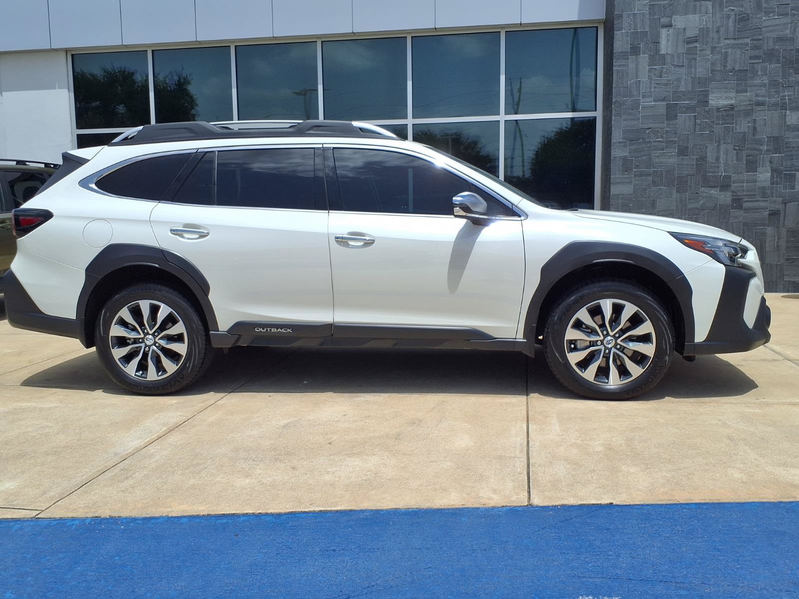 Certified 2024 Subaru Outback Touring XT AWD/4WD image 26