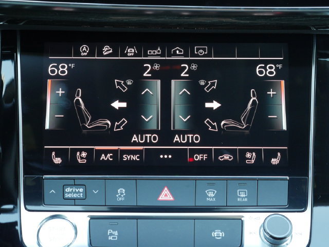 Used 2019 Audi Q8 Premium Plus w/ Premium Plus AWD/4WD image 21