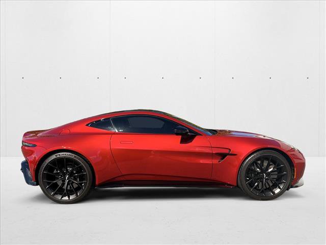 Used 2025 Aston Martin V8 Vantage Coupe image 7