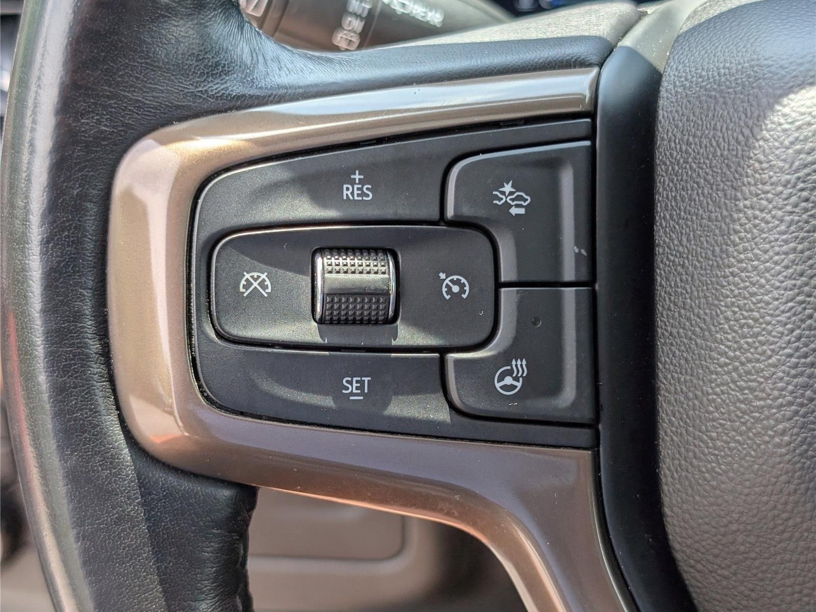 Used 2023 Chevrolet Tahoe High Country AWD/4WD image 27