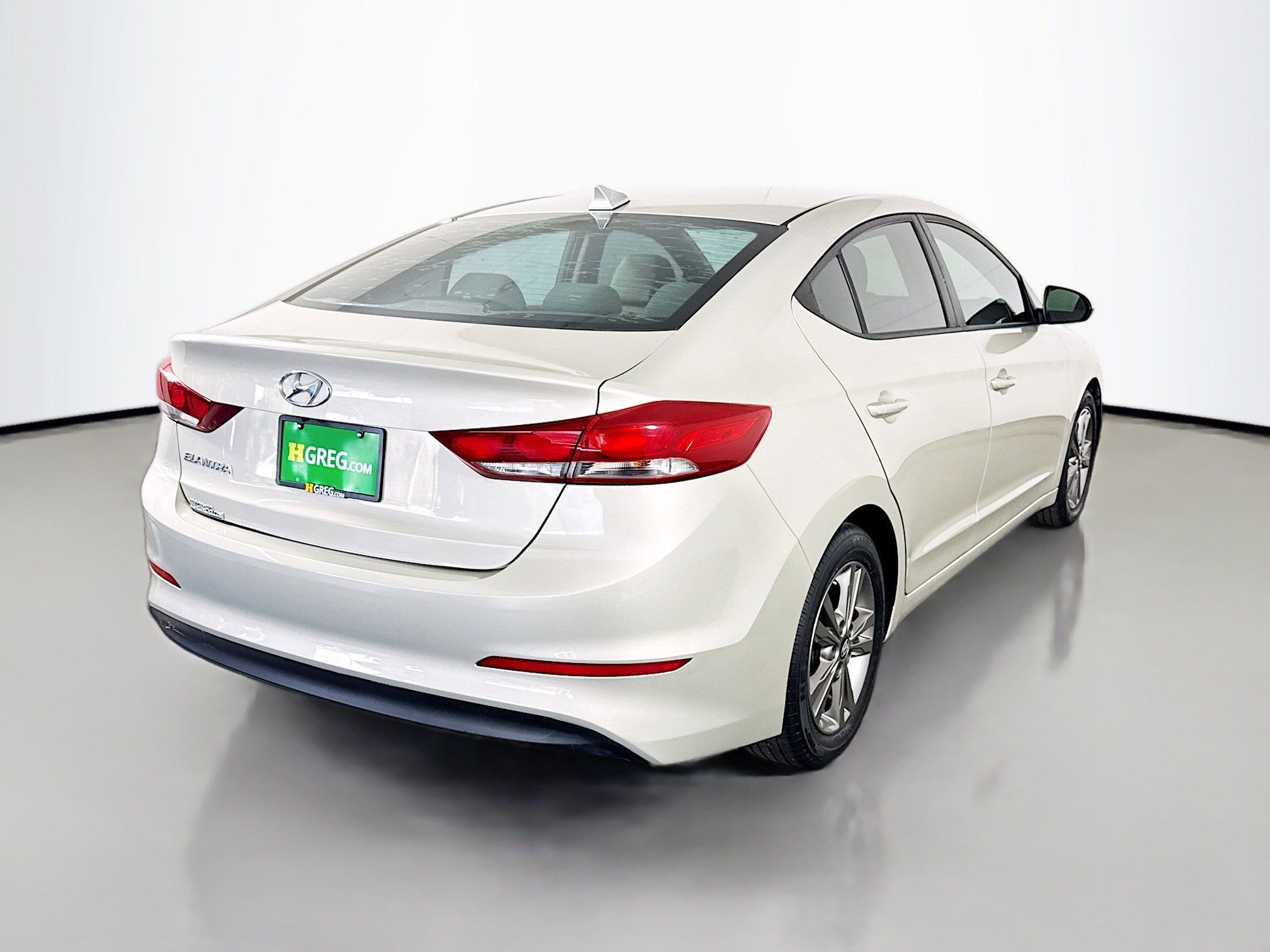 Used 2017 Hyundai Elantra SE image 10