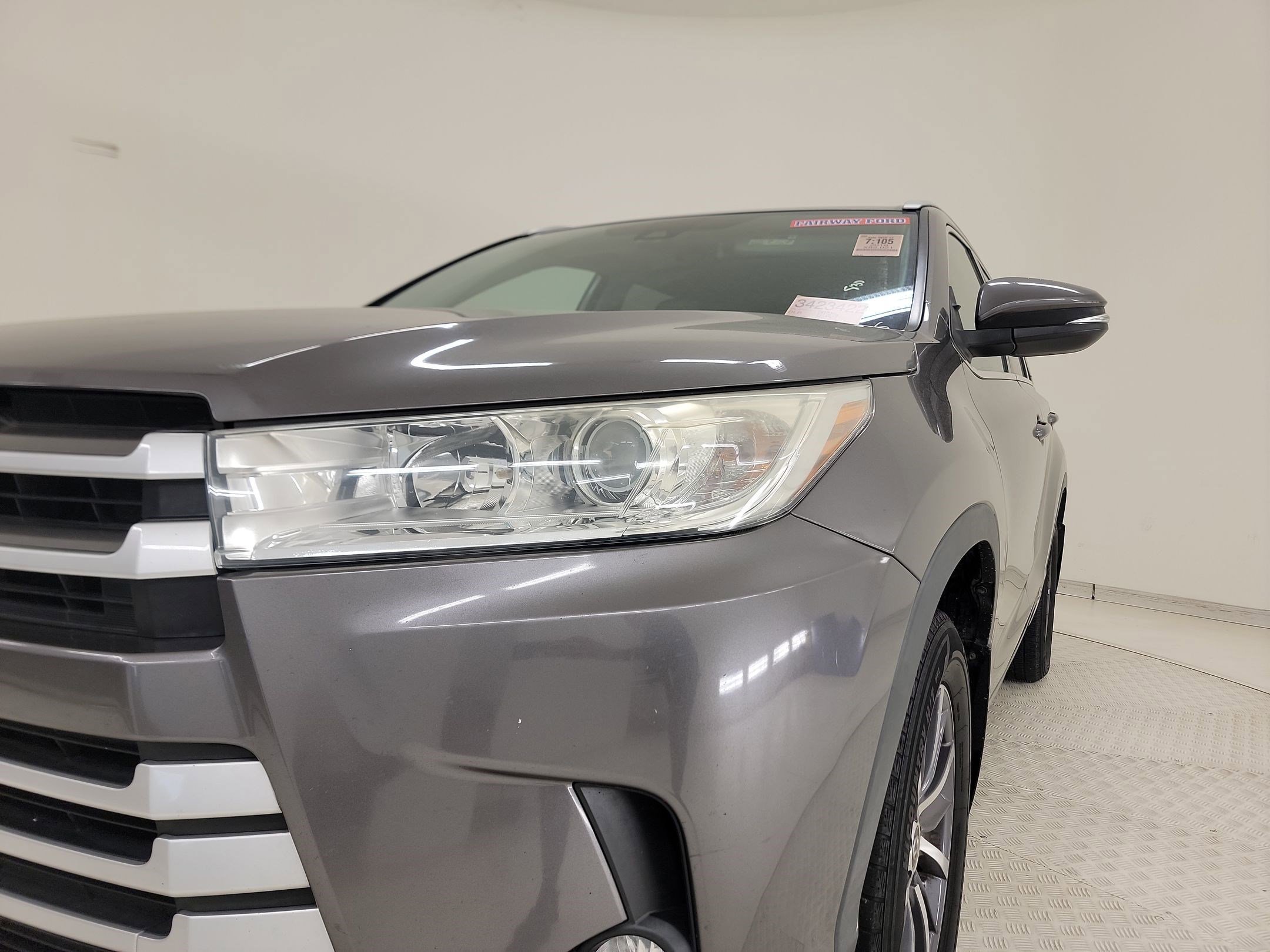 Used 2018 Toyota Highlander XLE FWD image 9