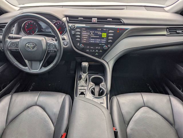 Used 2020 Toyota Camry XSE FWD image 13