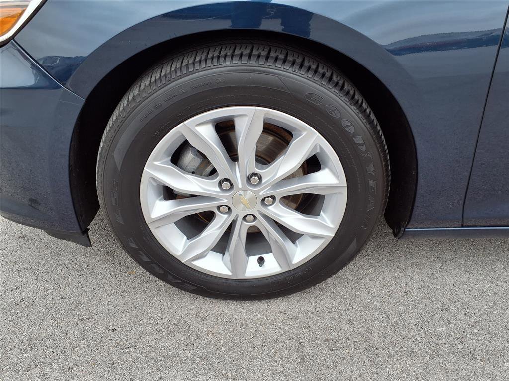 Used 2019 Chevrolet Malibu LT w/ Driver Confidence Package image 30