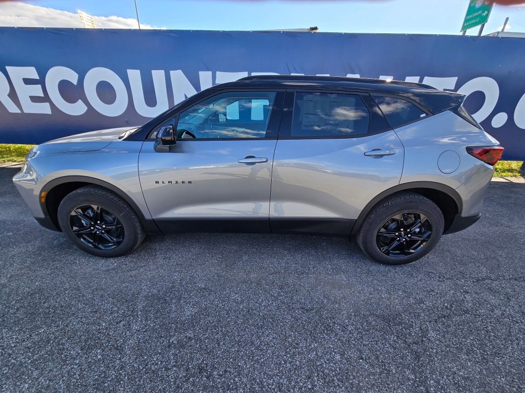 New 2025 Chevrolet Blazer LT w/ Convenience Package image 4