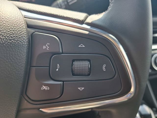 Used 2025 Buick Envista Sport Touring w/ Convenience I Package FWD image 21