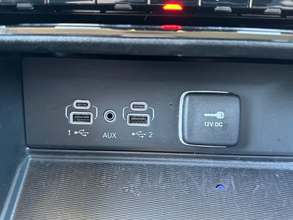 Used 2023 Jeep Grand Cherokee L Limited w/ Luxury Tech Group II image 27