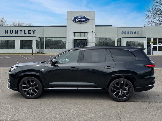 Used 2024 Lexus TX 500h AWD w/ Technology Package image 7