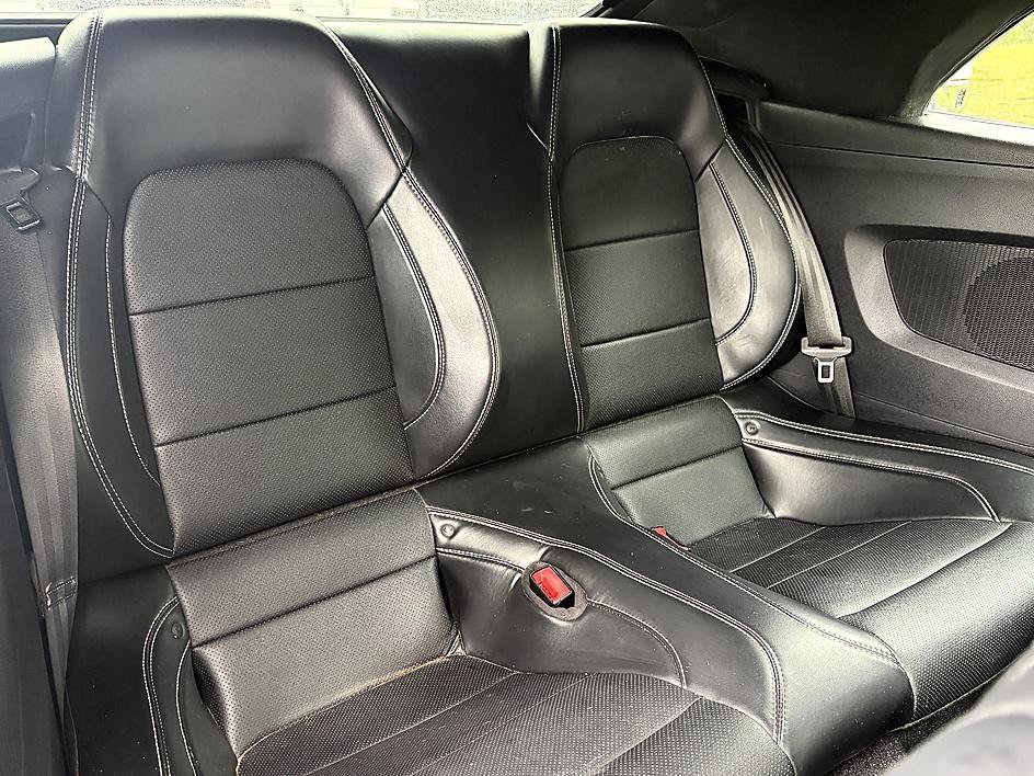 Used 2019 Ford Mustang GT Premium w/ Equipment Group 401A RWD image 11