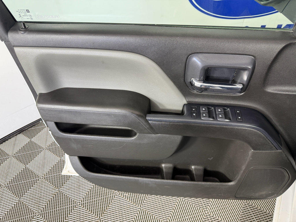 Used 2018 Chevrolet Silverado 1500 W/T w/ Trailering Package image 21