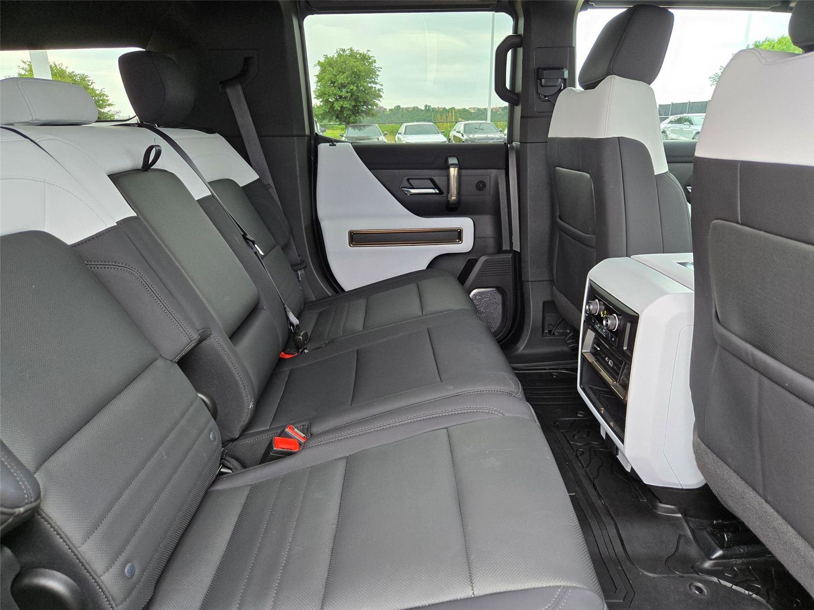 Used 2025 GMC Hummer EV 3X AWD/4WD image 31