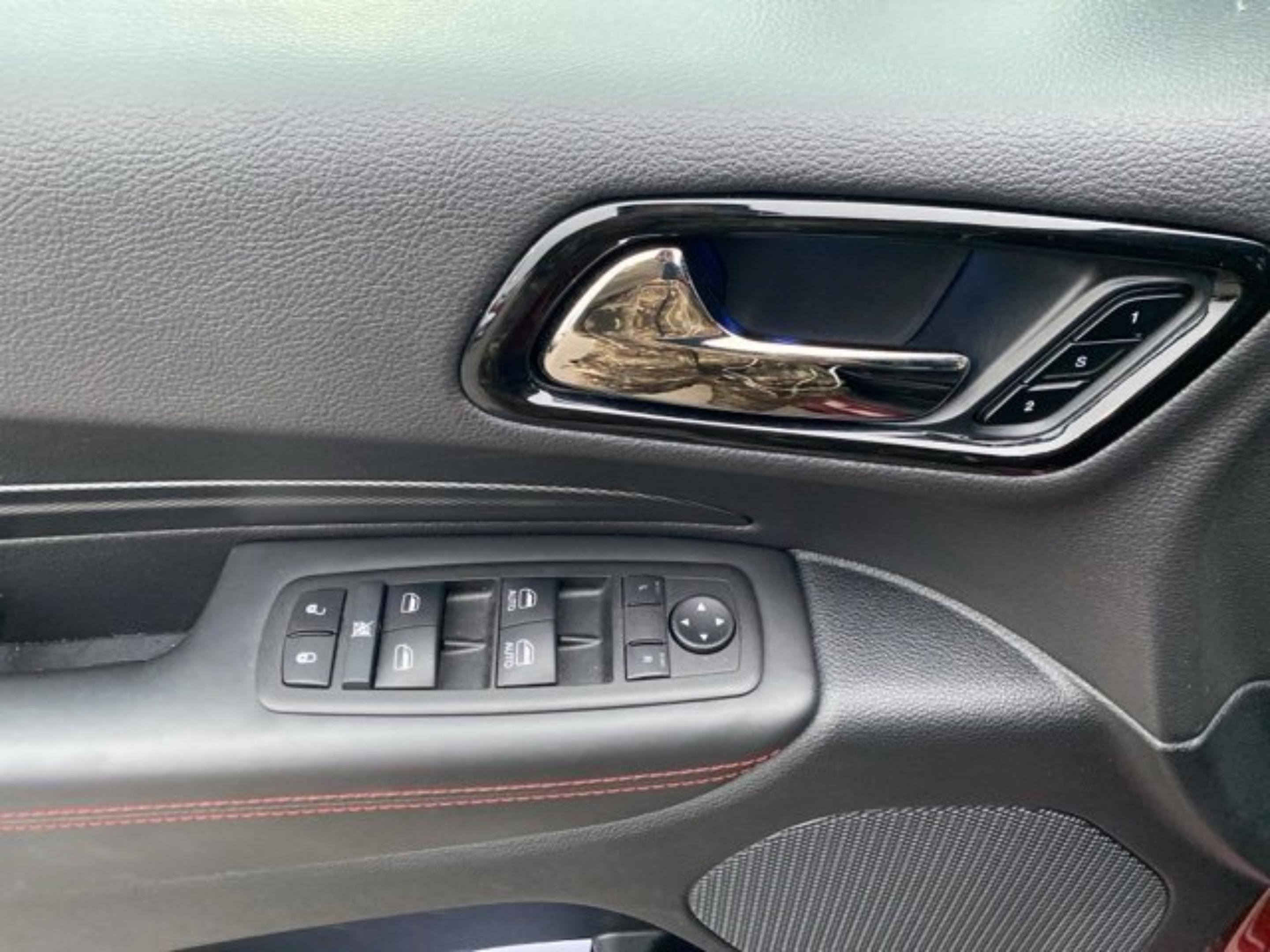 Used 2024 Dodge Durango GT image 13