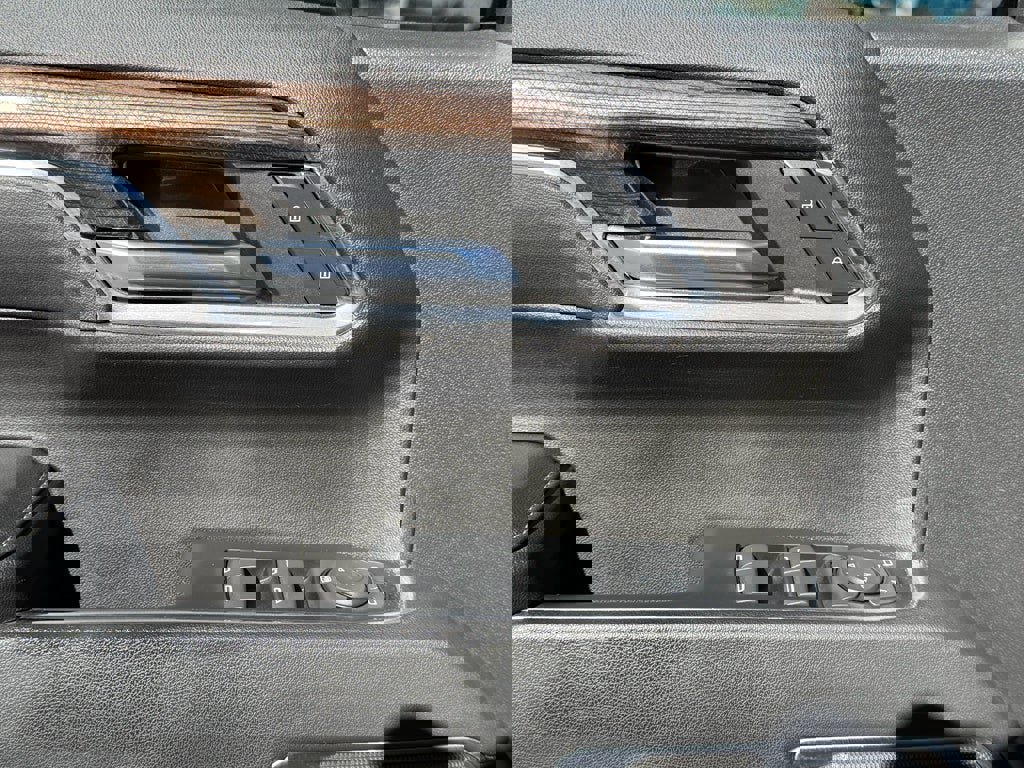 Used 2023 Chevrolet Silverado 1500 RST image 7