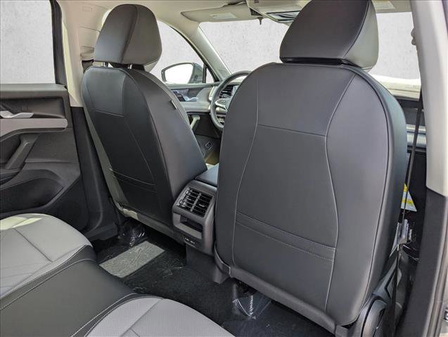 New 2026 Volkswagen Tiguan SE image 28