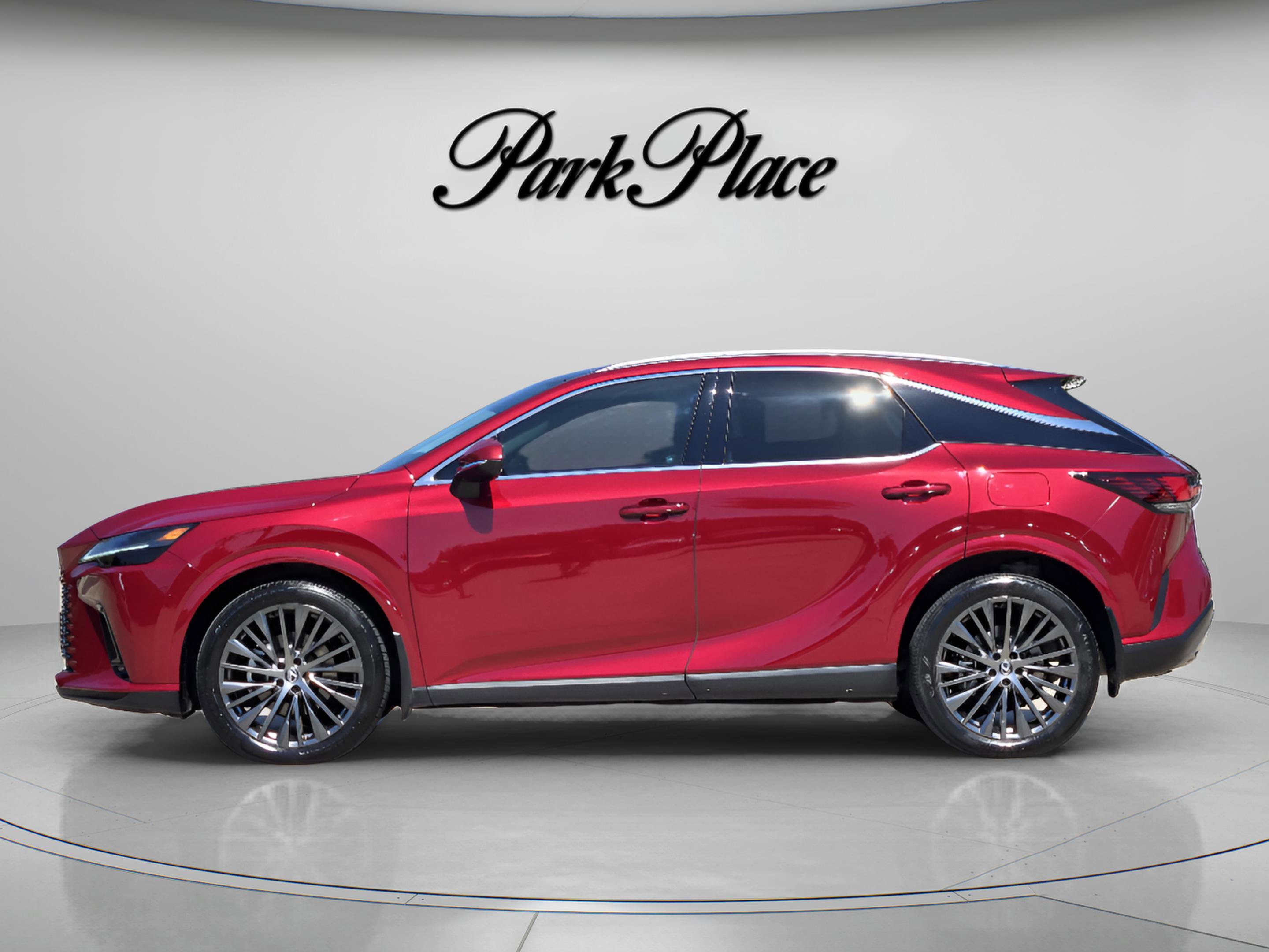Used 2023 Lexus RX 350 w/ Accessory Package (2T) AWD/4WD image 2