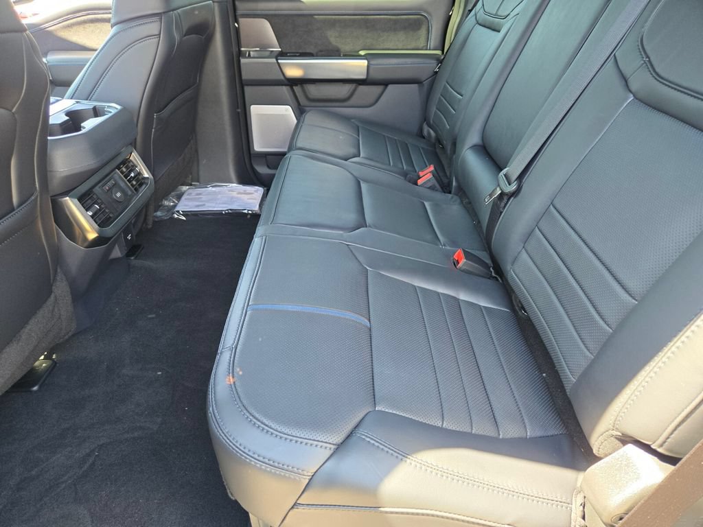 New 2026 Ford F350 Platinum w/ Tremor Off-Road Package AWD/4WD image 11
