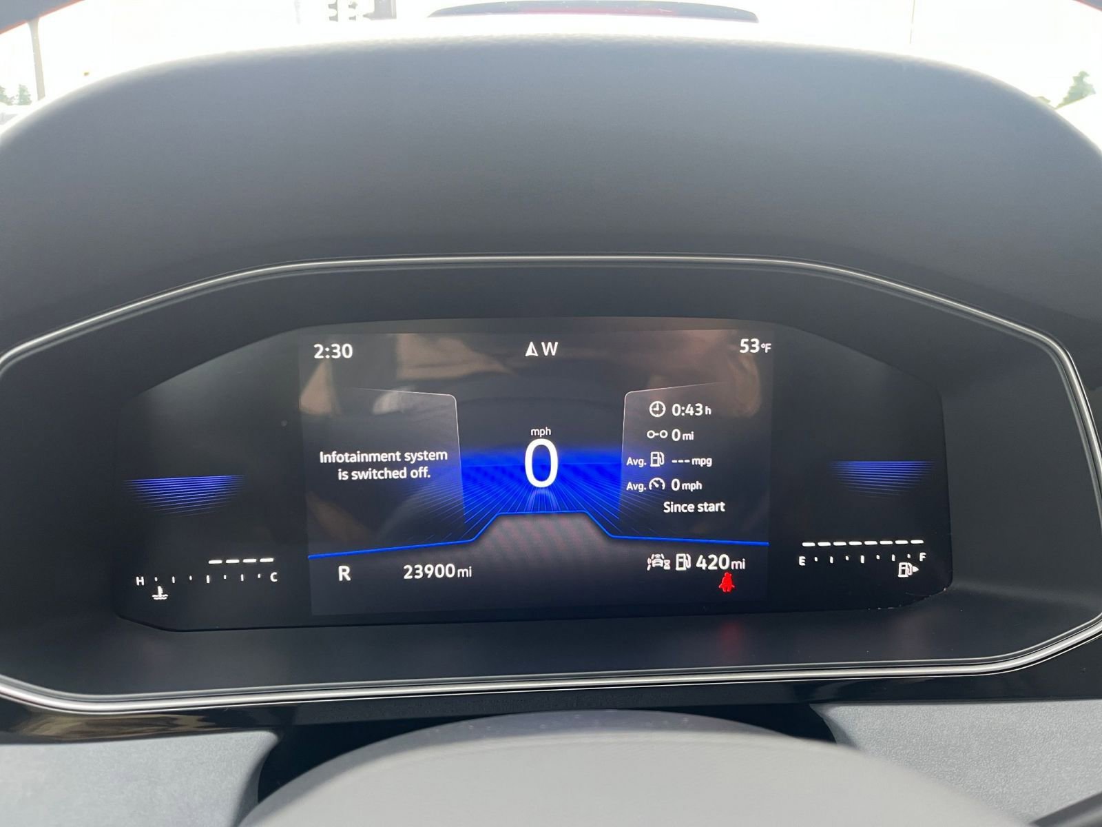 Used 2025 Volkswagen Jetta SE image 43