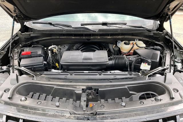 Used 2025 Chevrolet Suburban Z71 AWD/4WD image 30