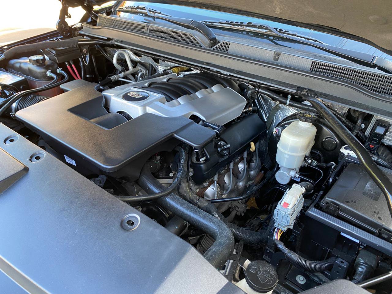 Used 2016 Cadillac Escalade 4WD image 19