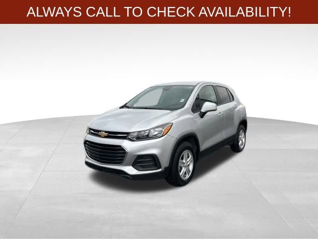 Used 2021 Chevrolet Trax LS w/ Tint and Cruise Package image 3