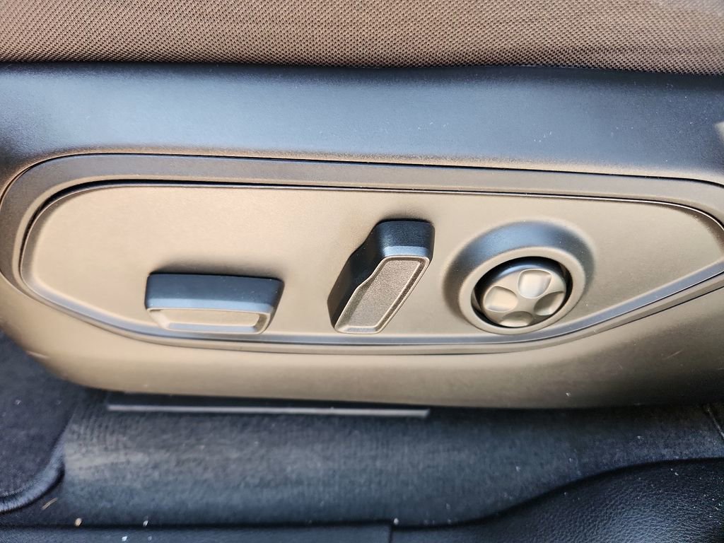 New 2025 Jeep Grand Cherokee Laredo X image 16