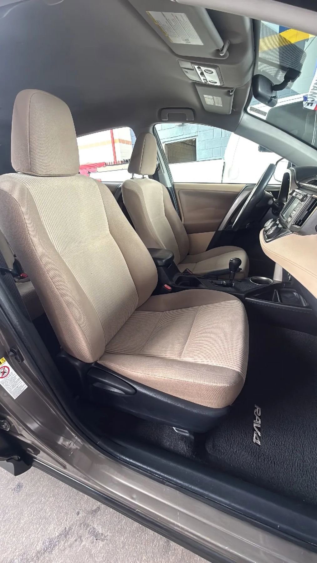 Used 2013 Toyota RAV4 LE image 18