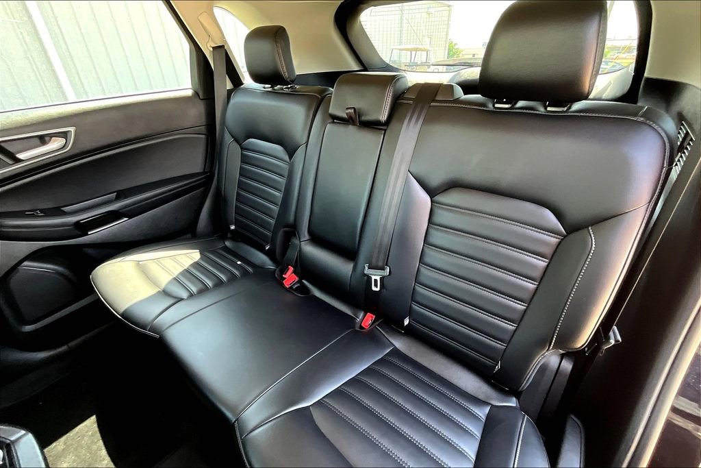 Used 2024 Ford Edge SEL image 34