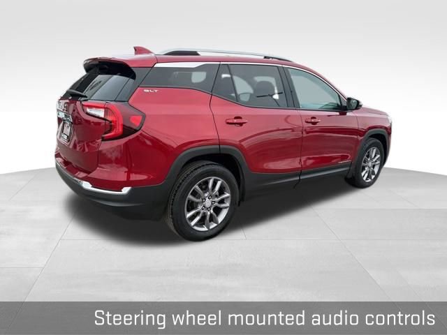 Used 2023 GMC Terrain SLT image 27