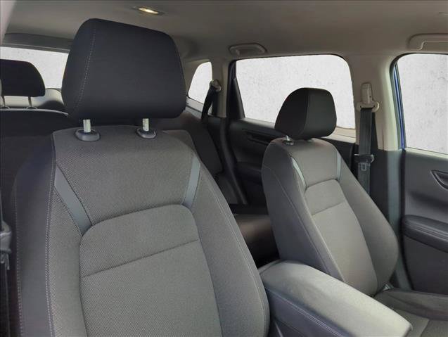 Used 2023 Honda CR-V LX image 29